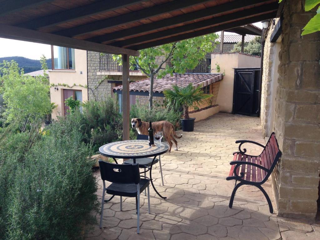 Gasthaus Alen D'Aragon Santa Eulalia de Gállego Zimmer foto